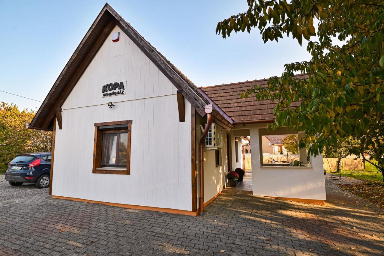 Kopa Vendeghaz Apartment Szigetvar Bagian luar foto