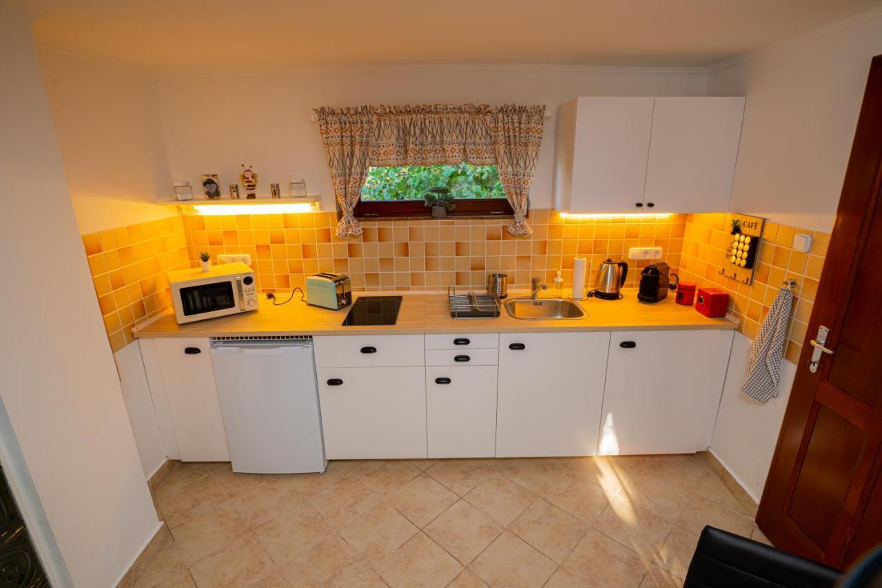 Kopa Vendeghaz Apartment Szigetvar Bagian luar foto